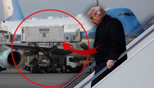 Predsednički avion Air Force One u Ankari
