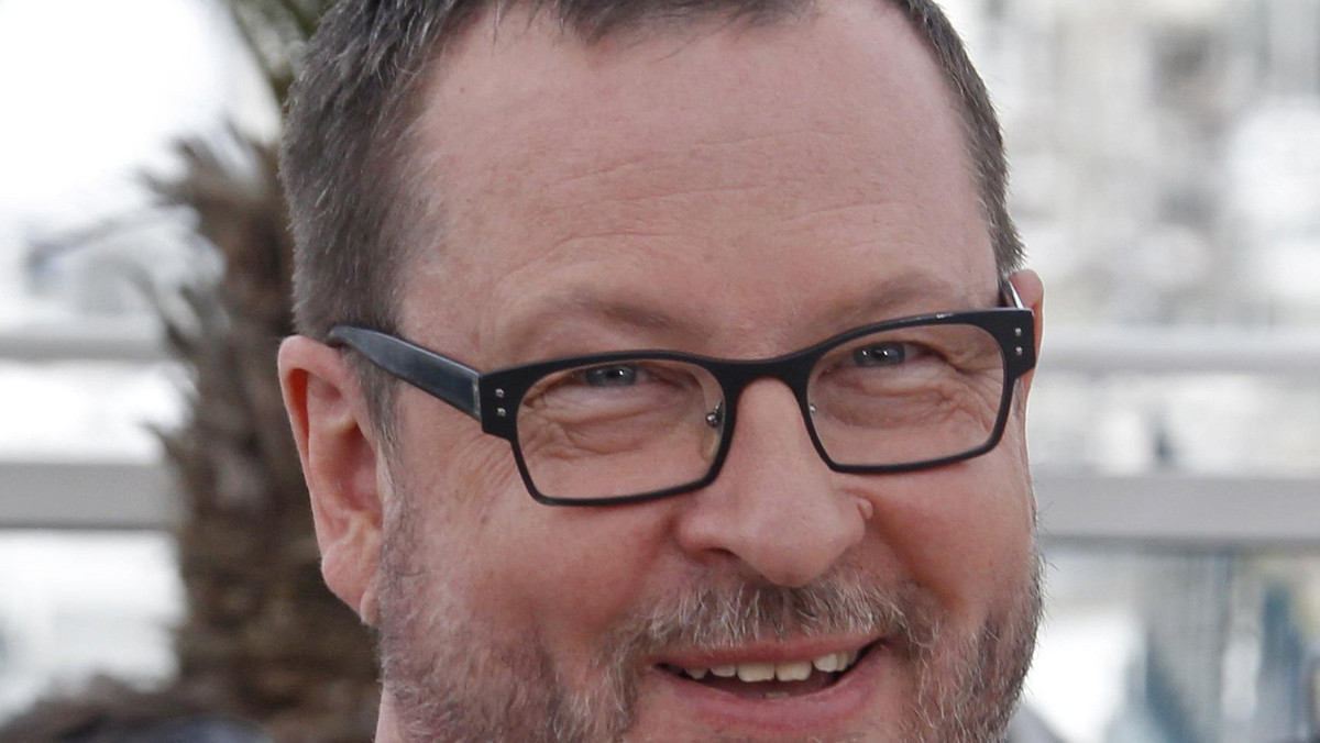 Duński reżyser Lars Von Trier został dzisiaj ze skutkiem natychmiastowym uznany za osobę niepożądaną na festiwalu filmowym w Cannes w związku z wczorajszą wypowiedzią dotyczącą Adolfa Hitlera - poinformowała dyrekcja festiwalu w komunikacie.