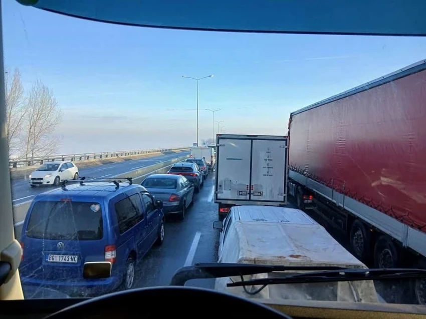 Kolaps na Pupinovom mostu zbog nesreće