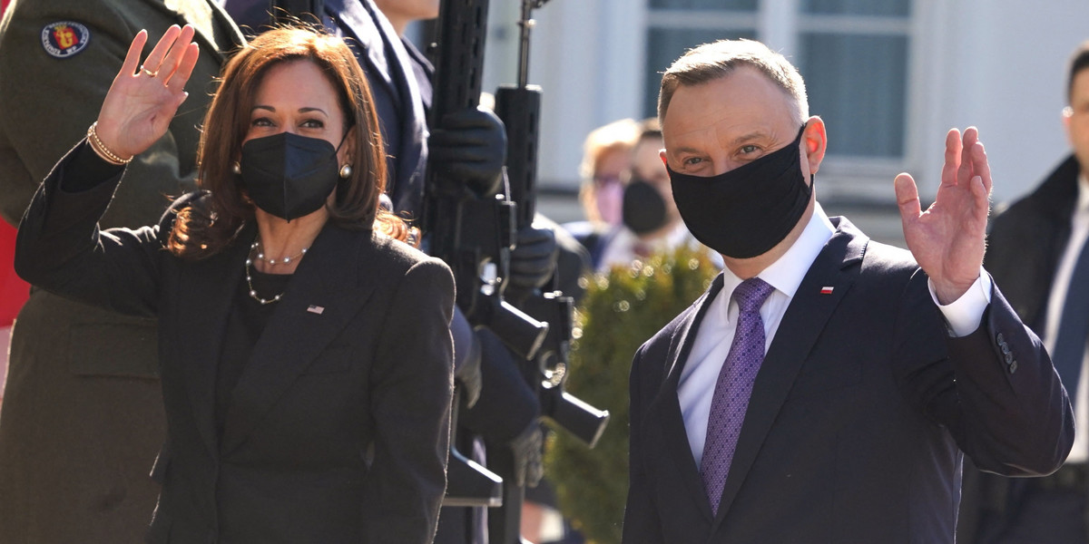 Kamala Harris podczas spotkania z prezydentem Andrzejem Dudą.