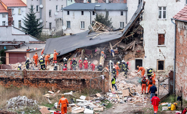 Świebodzice. Zawaliła się kamienica, są ofiary śmiertelne