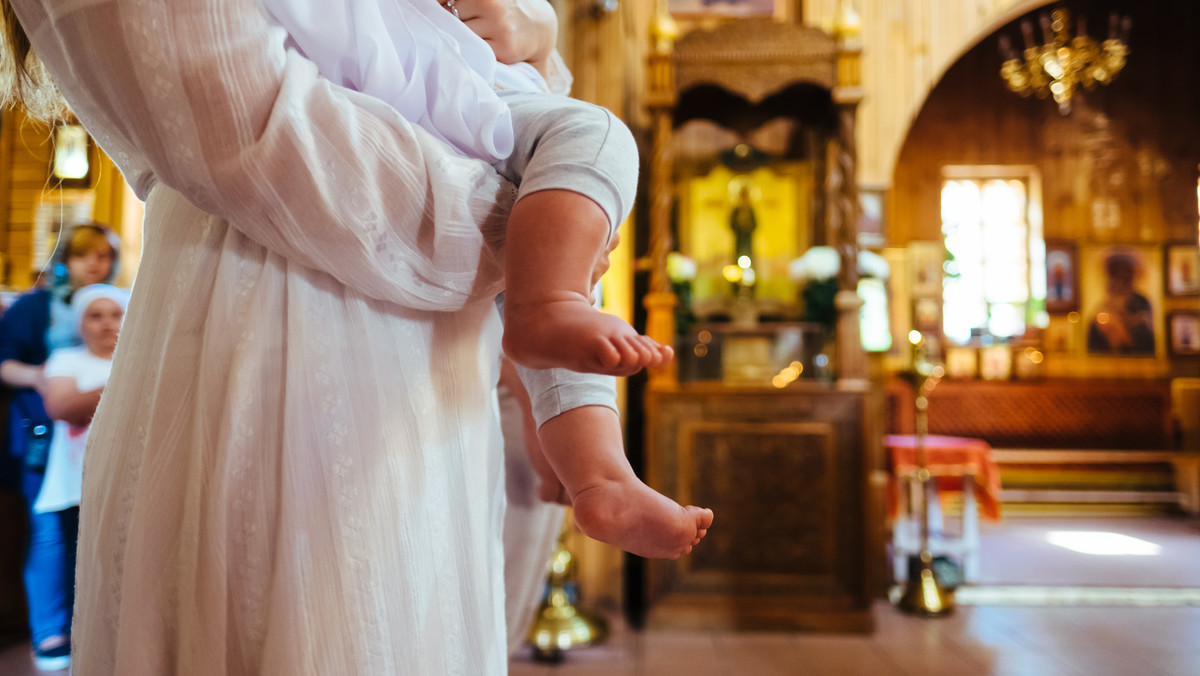 Matka chrzestna: wybór, zadania, obowiązki, formalności, ceremonia