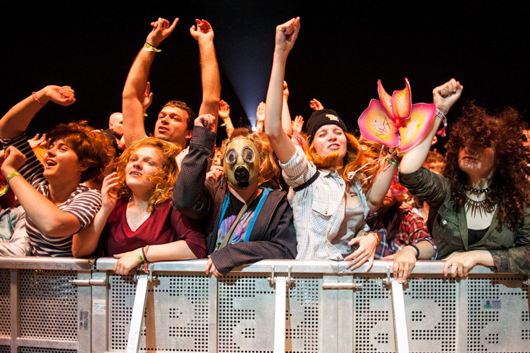 Publiczność na festiwalu Heineken Open'er (fot. Monika Stolarska / Onet)