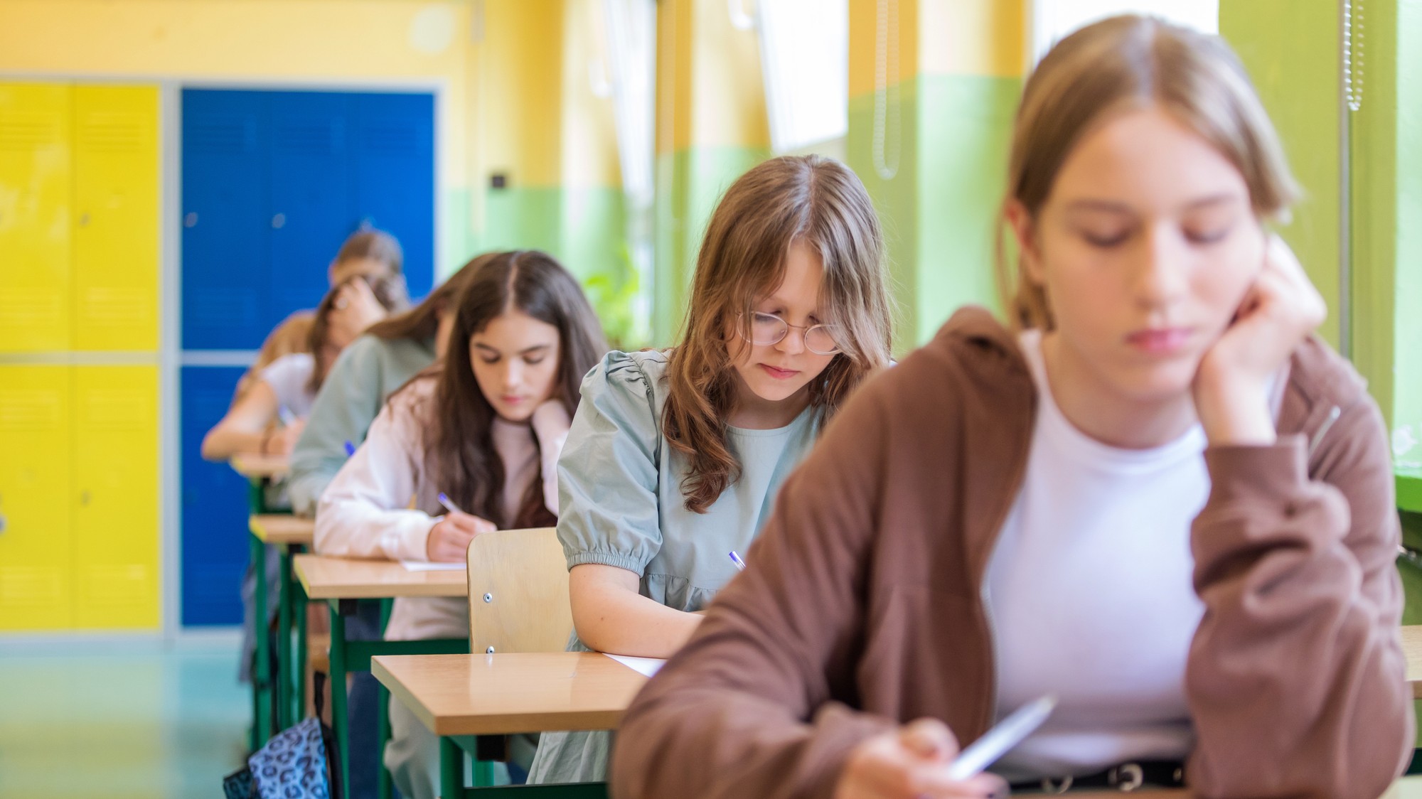 Deti, ktoré neboli prijaté na strednú školu, čaká druhé kolo prijímacích skúšok