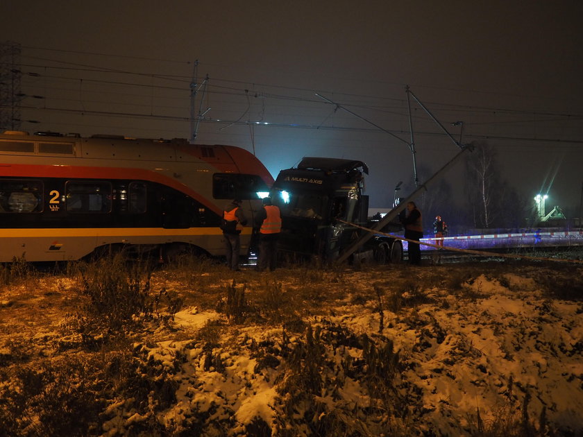 Zderzenie pociągu z ciężarówką w Łodzi