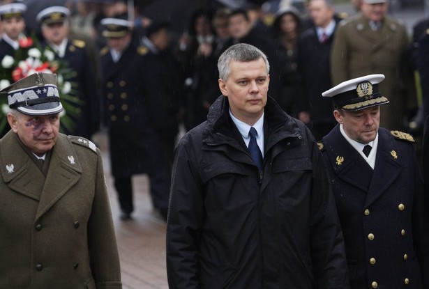 Siemoniak: Ukrainie brakuje pewnych typów broni. Wsparcie dla niej to zadanie całego NATO