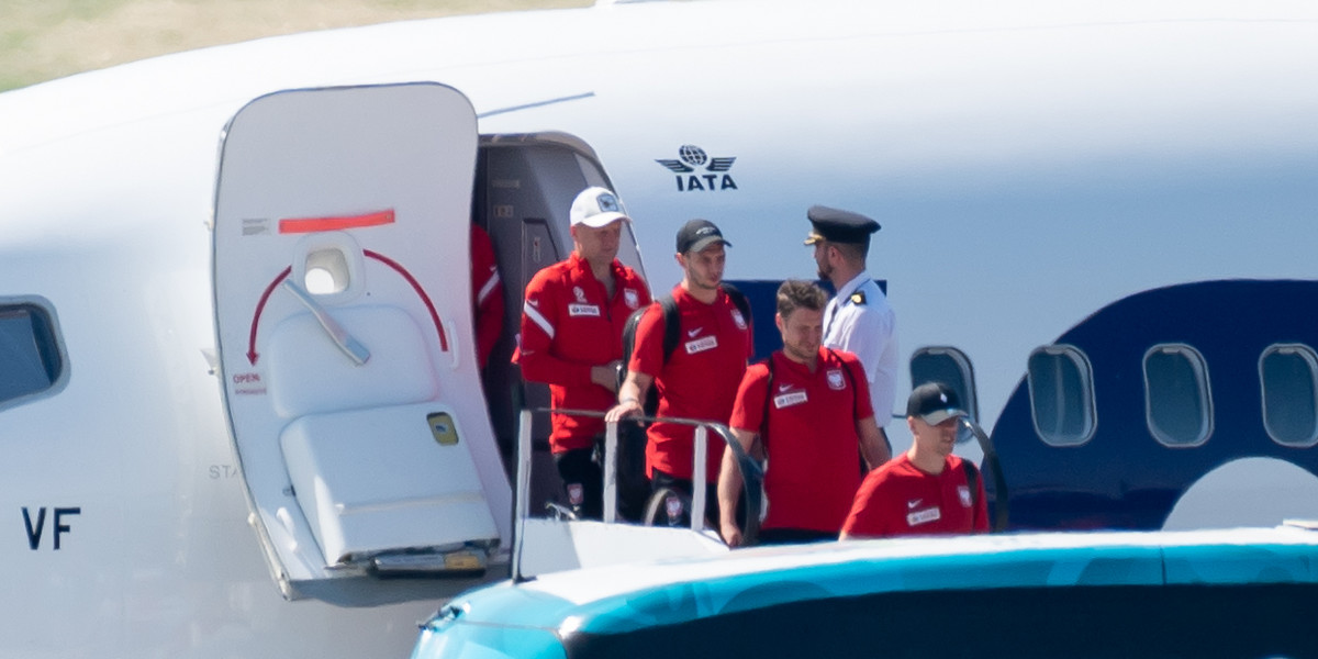 Polacy wylądowali w Gdańsku po remisie z Hiszpanią na Euro 2020.