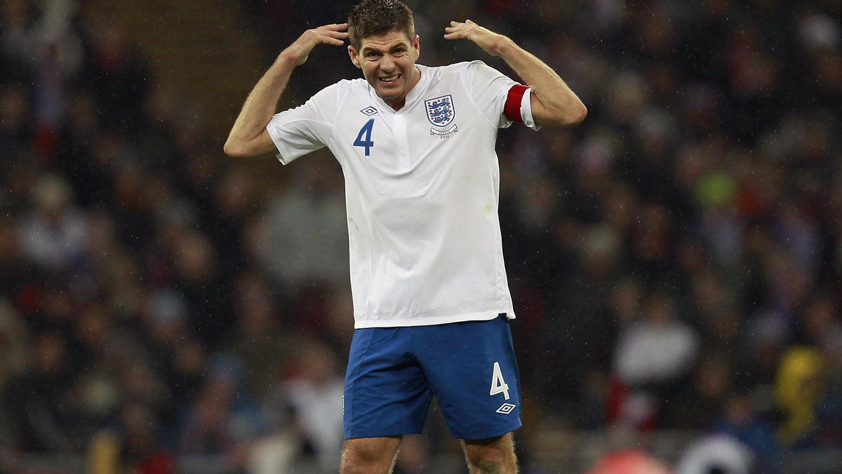 Angielska federacja ostatnio zadecydowała, że podczas Euro 2012 będzie mieszkać i trenować w Krakowie. Co chcieliby osiągnąć zawodnicy podczas tego turnieju? Steven Gerrard wyznaczył drużynie cel.