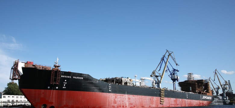 Sky News: Rosyjska ropa nadal trafia na brytyjski rynek