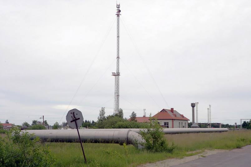 PERN "Przyjaźń" jest jednoosobową spółką Skarbu państwa. Tłoczy ropę naftową z Rosji (ok. 50 mln ton rocznie) do rafinerii polskich: PKN Orlen i Grupy Lotos.