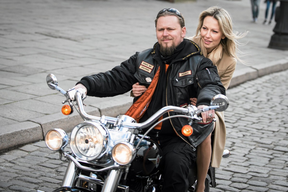 Magdalena Ogórek w Bydgoszczy jeździła na Harleyu Davidsonie