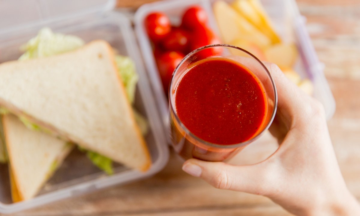 Pili sok pomidorowy codziennie przez rok. Przełomowe wyniki badań