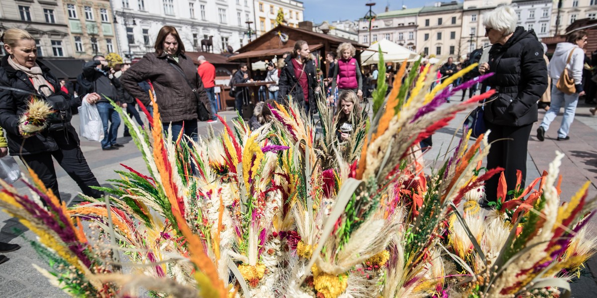 W co wierzą Polacy? W cuda i sny