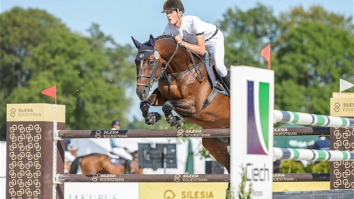 Kamil Grzelczyk na koniu Wibaro wygrał drugą eliminację jeździeckiego Grand Prix Polski Totalizatora Sportowego. Liderem całego cyklu został Michał Ziębicki, który w Silesia Equestrian zająl trzecie miejsce.