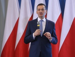 Morawiecki: Nie wiadomo, od kiedy obniżenie wieku emerytalnego