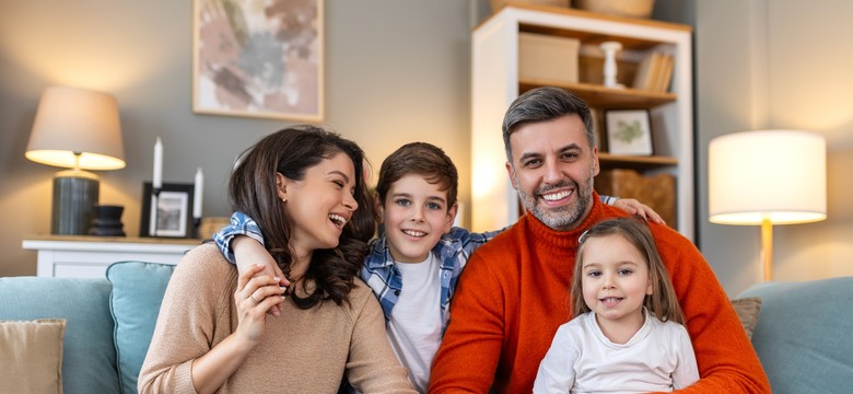 Od 1 lipca 1 tys. zł dodatku dla 200 tys. pracowników