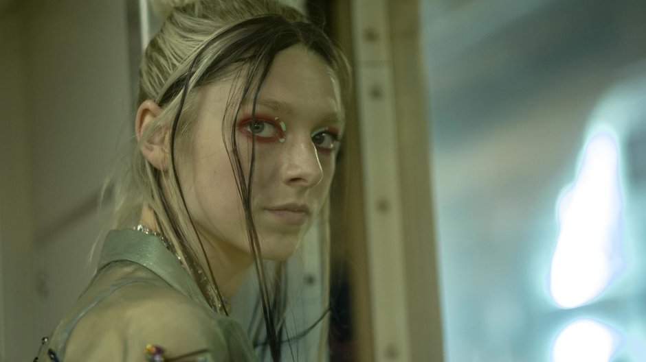 Hunter Schafer jako Jules w serialu "Euforia"