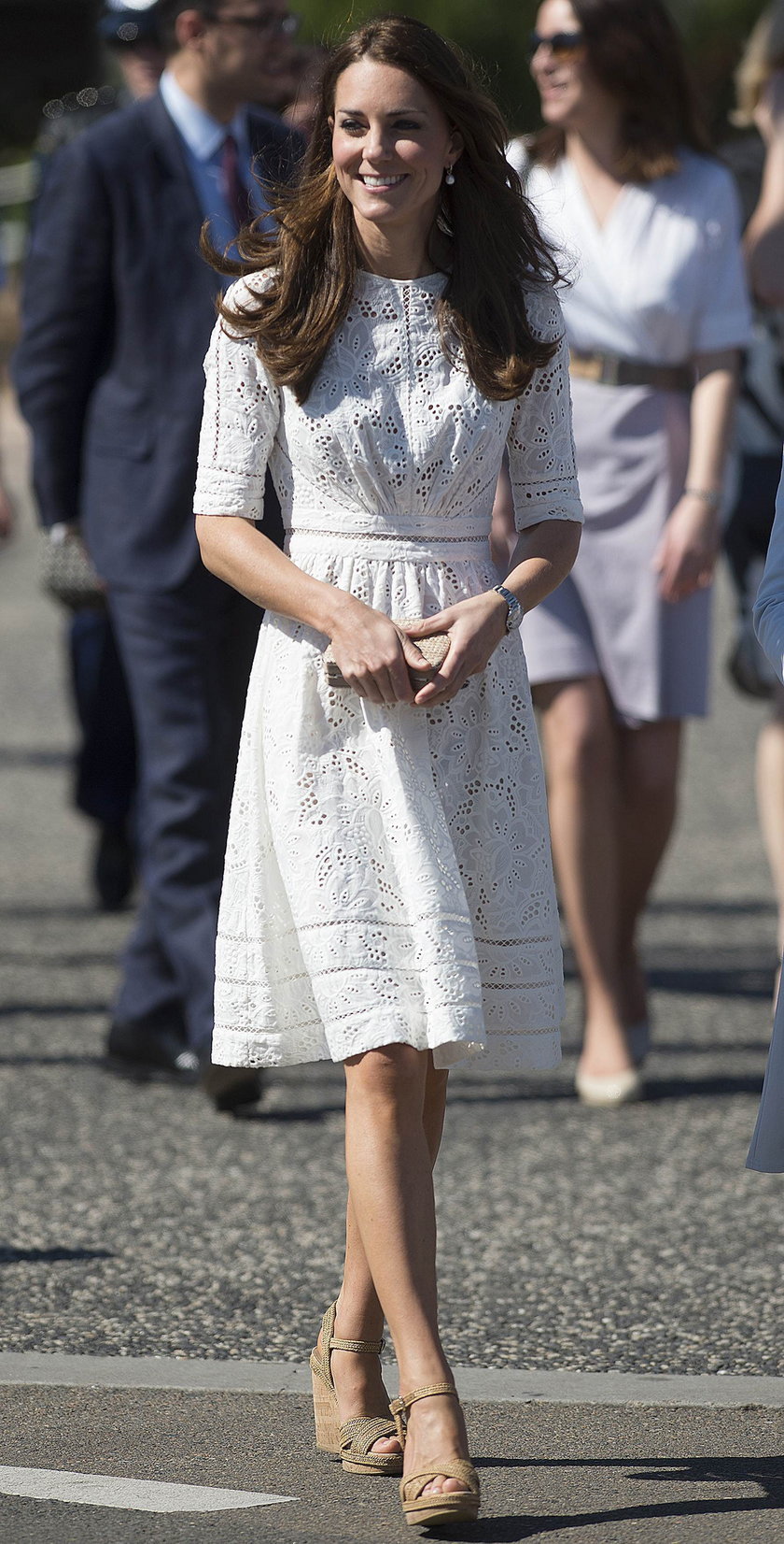 Księżna Kate w eleganckiej sukience