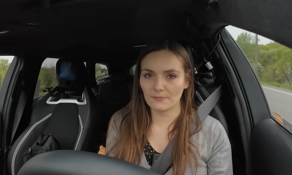 Ewelina jest taksówkarką. "Przynajmniej się nie nudzę"