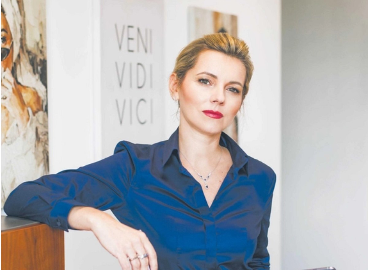 Barbara Wacht jest partnerem Rubicon Kancelarii Radców Prawnych i Adwokatów Barbara Wacht Sp.k, wiceprezesem Ekoenergetyka-Polska S.A. oraz członkiem rady nadzorczej Ekoen Sp. z o.o.