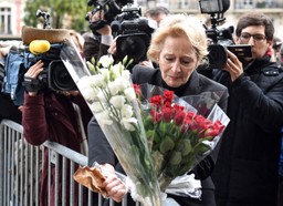 Państwo Islamskie bierze odpowiedzialność za zamachy w Paryżu