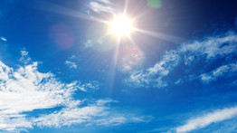 Időjárás: elkényeztet minket a napsütés de folyamatos záporokra számíthatunk