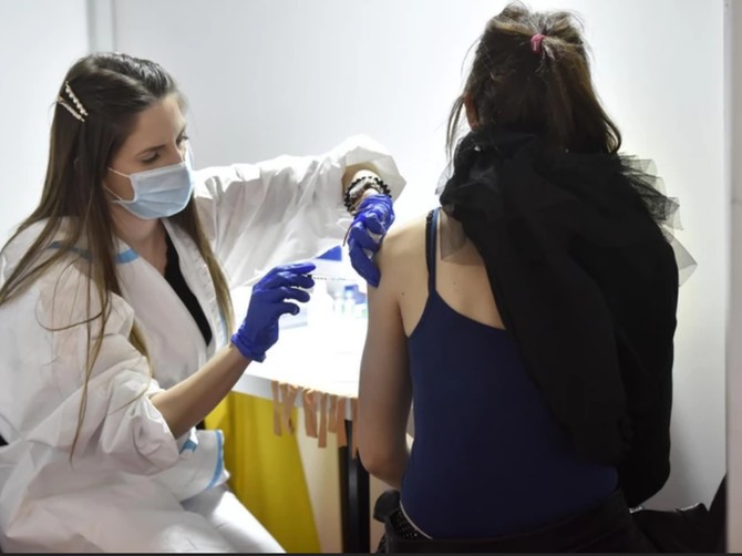 Pod najvećim rizikom od teških formi kovida su pacijenti u procesu aktivne hemioterapije, hematoonkološki bolesnici, pacijenti na dijalizi i sa hroničnom bubrežnom bolešću, i oni bi trebalo da se vakcinišu