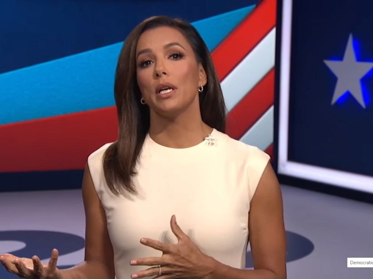 Siła kobiet! Eva Longoria gospodynią wirtualnej konwencji Demokratów. Wyglądała obłędnie, ale...