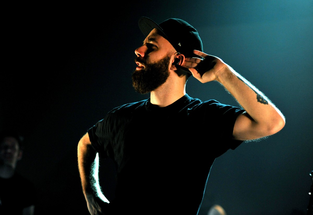 "Happy" na smutno? Woodkid przerobił wielki hit Pharrella