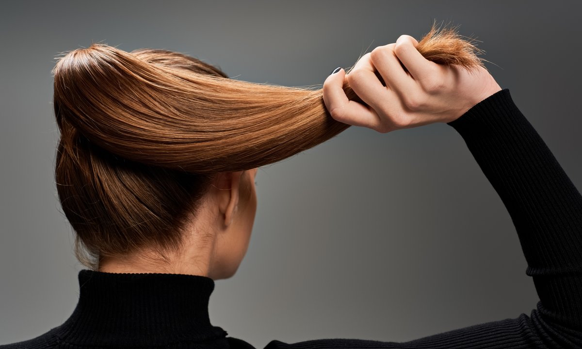 Ten szampon lubią choćby trycholodzy. Hamuje wypadanie włosów i zapobiega siwieniu