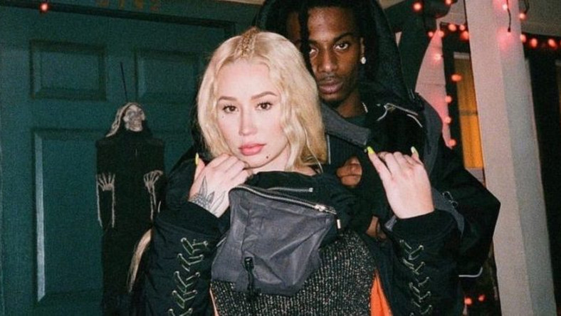 There are reports that American rapper, Iggy Azalea is six months pregnant for PlayBoi Carti. [BScott]