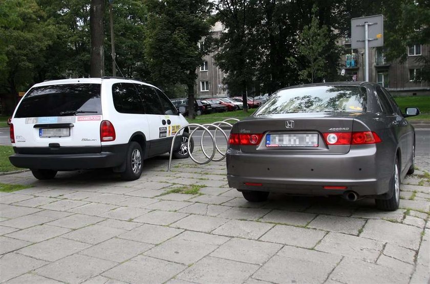 Urzędnicy mają parking tylko dla siebie