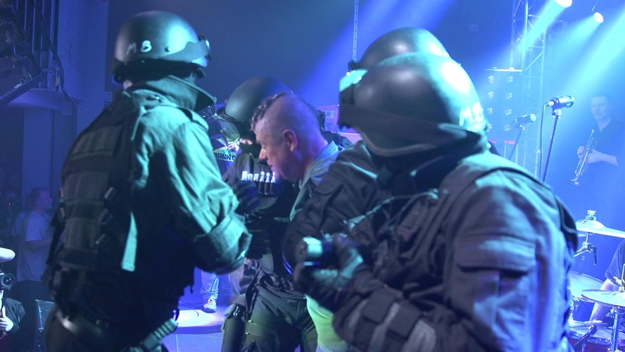 Kazik Staszewski zatrzymany przez policję