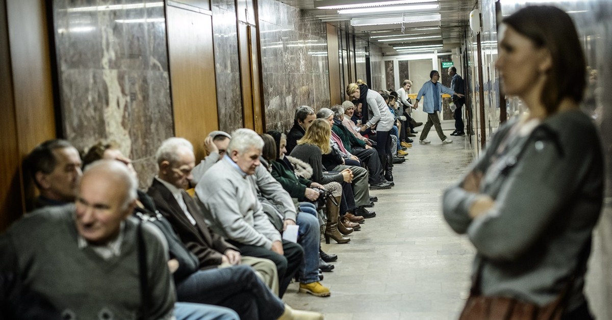 Nowa fala zachorowań w Polsce. Powraca choroba sprzed lat, a wszystko zaczyna się od kaszlu