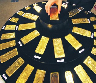 Cena złota spadła w ciągu dwóch dni najmocniej od 30 lat