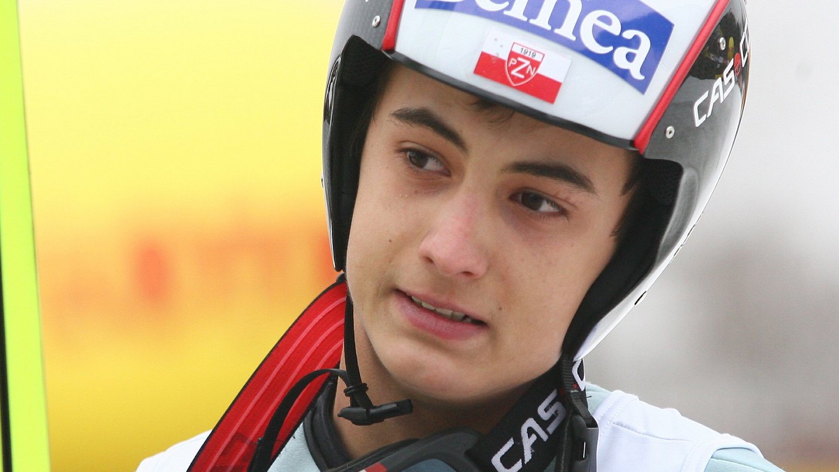 Pięciu Polaków wystąpi w piątkowym konkursie Letniej Grand Prix w skokach narciarskich w Courchevel. Zwyciężył Andreas Wank, z naszych reprezentantów najlepiej spisał się Dawid Kubacki, który zajął 8 miejsce. Na II treningu przed kwalifikacjami błysnął Maciej Kot, który zajął trzecią lokatę (127 m).