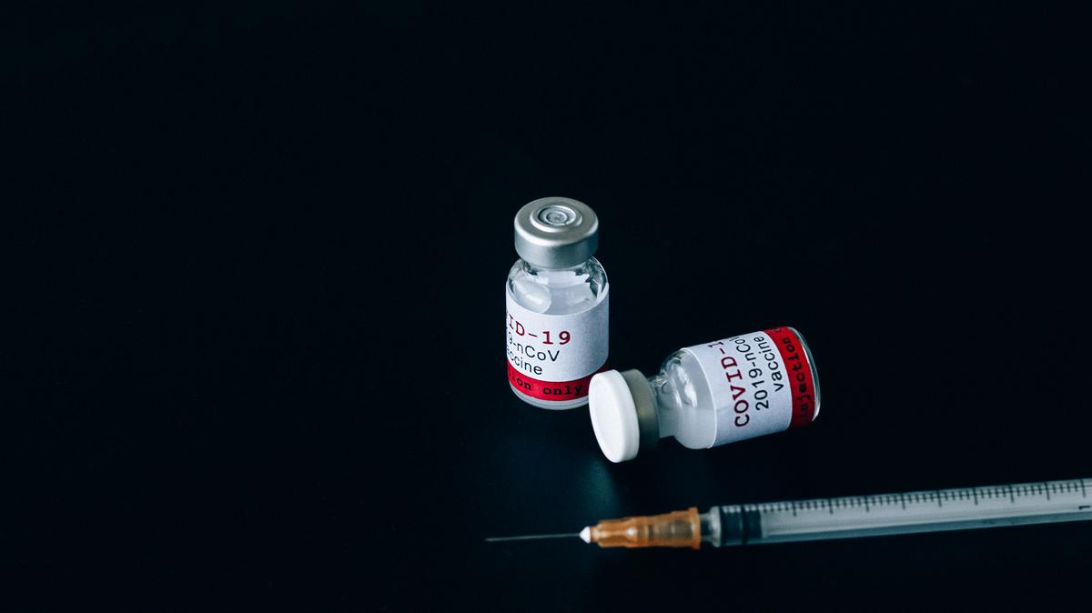 A Pfizer állítja: a harmadik oltás megvédhet a delta variáns ellen - Vimarsana News