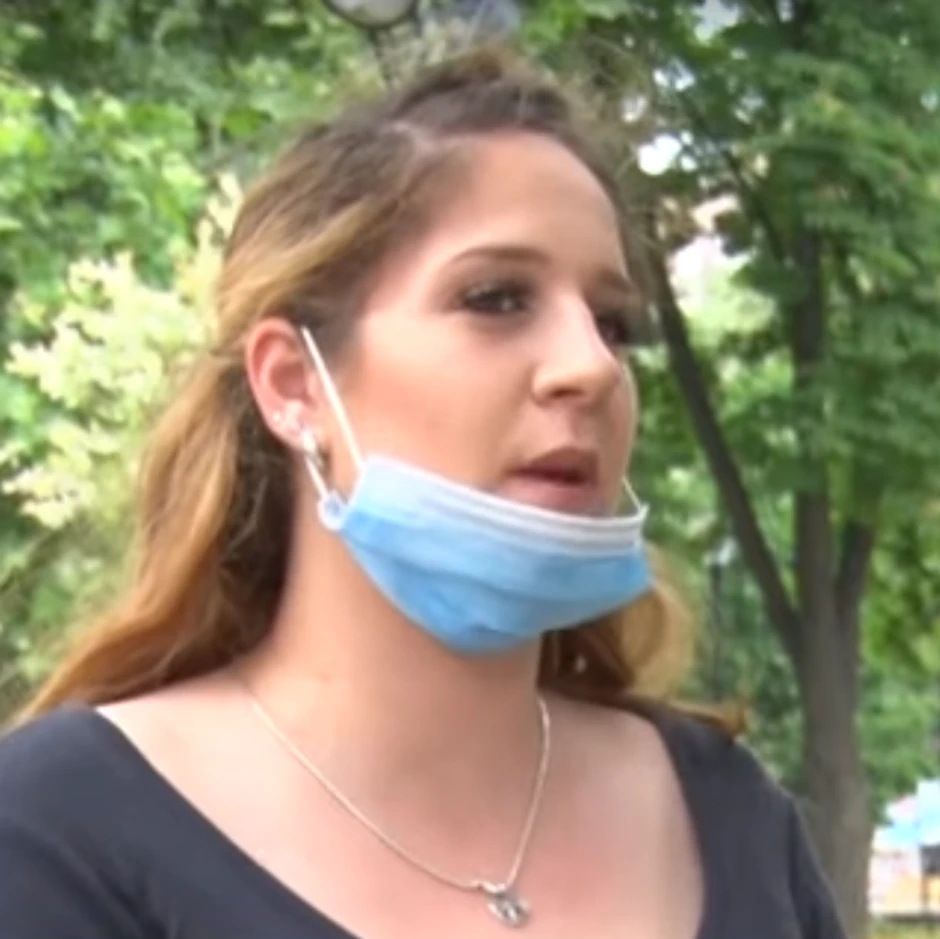 Sandra će se kroz otprilike mesec dana ostvariti kao majka