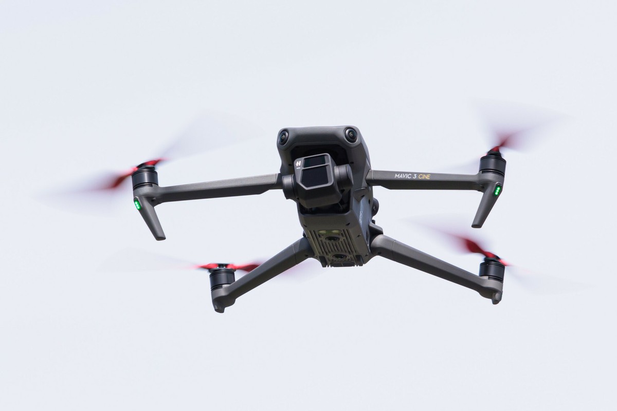 Ukraina kupiła prawie 130 tys. dronów. Główny eksporter zaskakuje