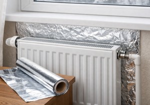 Alu folija na radijatoru