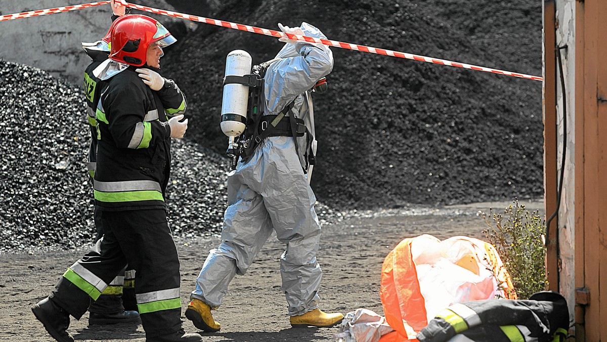 Spółka Mesko z Skarżyska-Kamiennej zajmie się likwidacją bomby ekologicznej w postaci ponad 670 ton nitrocelulozy składowanej na terenie dawnych Zakładów Tworzyw Sztucznych "Pronit” w Pionkach. Prace mają się zakończyć w 2019 r.