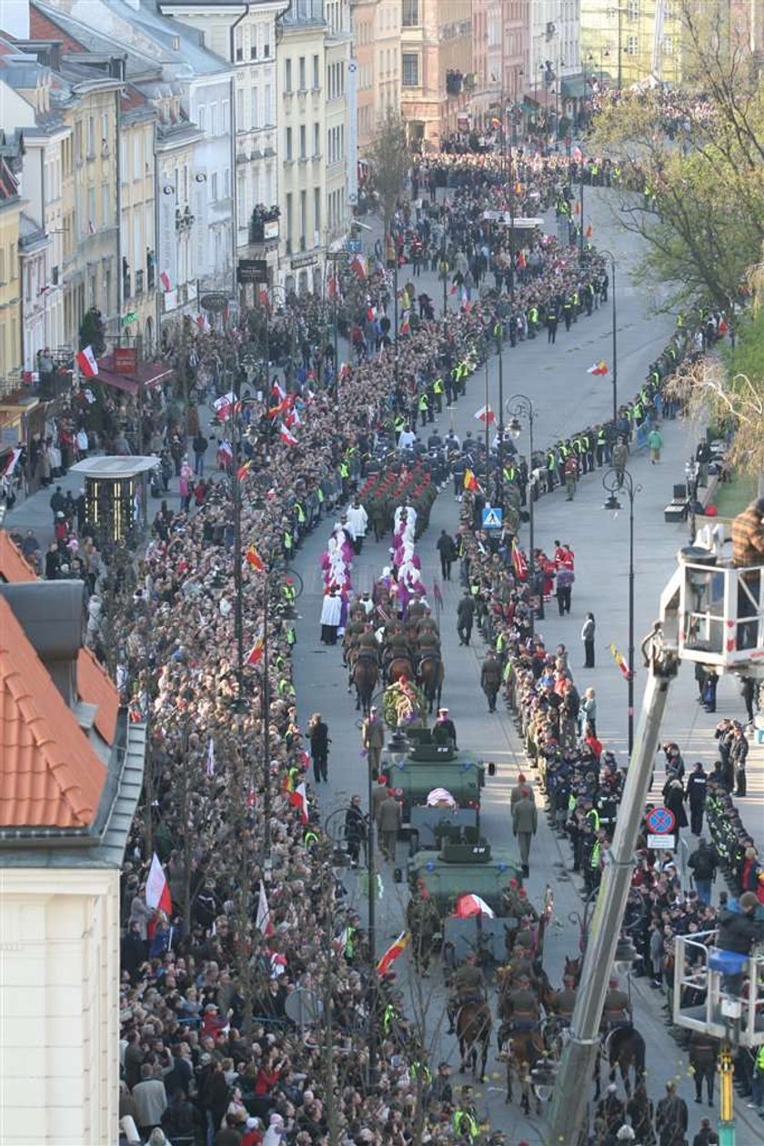 trumny, kondukt, Lech Kaczyński, katastrofa, śmierć prezydenta, Smoleńsk, Katyń