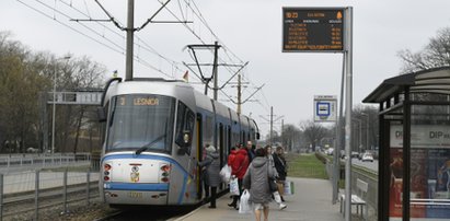 Wkrótce rusza przebudowa torowiska na Lotniczej i Kosmonautów. „Będą jeszcze większe korki?” – pytają mieszkańcy