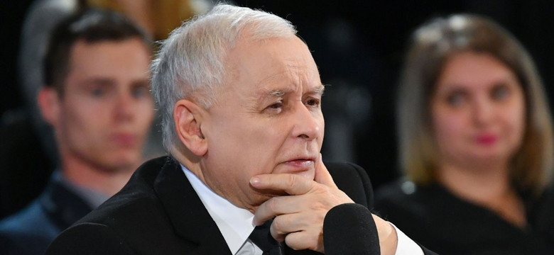 Kaczyński ukarany za słowa o "dawaniu w szyję". "Sukces posłanek Lewicy"