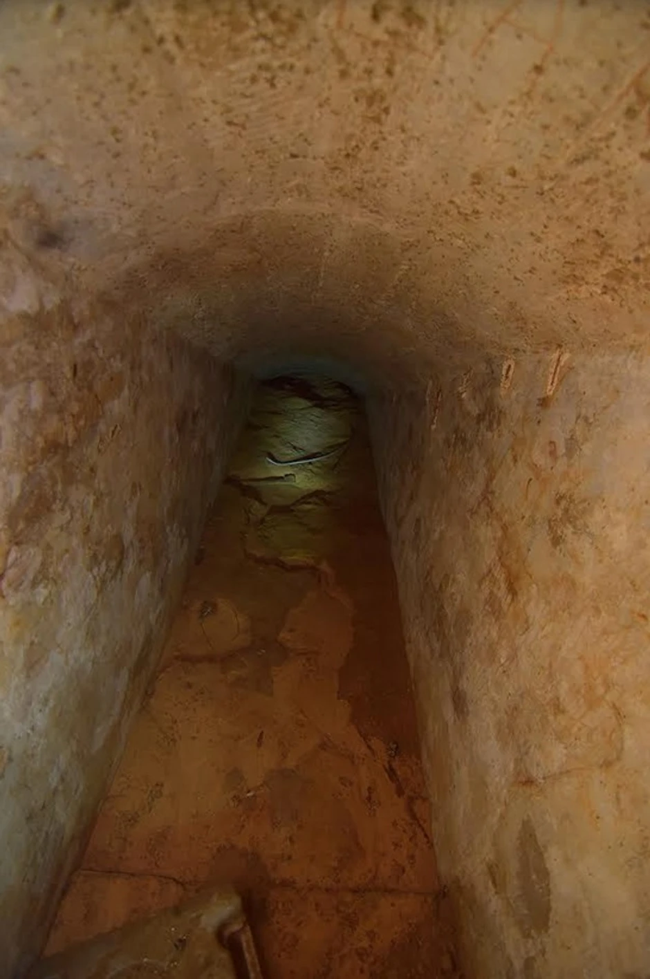 Zemunski industrijalac Živojin Vukojičić skrivao je tekstil u hodnicima pod vilom