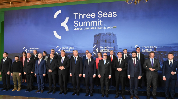 Sulyok Tamás köztársasági elnök a Vilniusban járt a Három Tenger Kezdeményezés csúcstalálkozón / Fotó: MTI/Bruzák Noémi