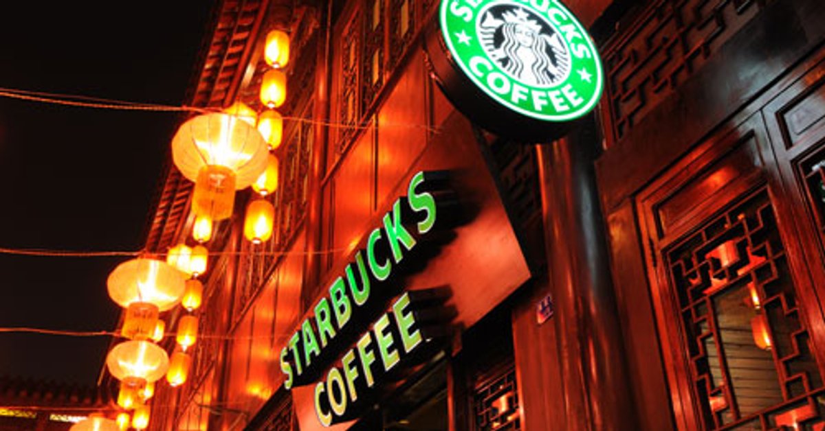 Starbucks musi zapłacić 50 mln dol. za poparzenie klienta gorącą herbatą