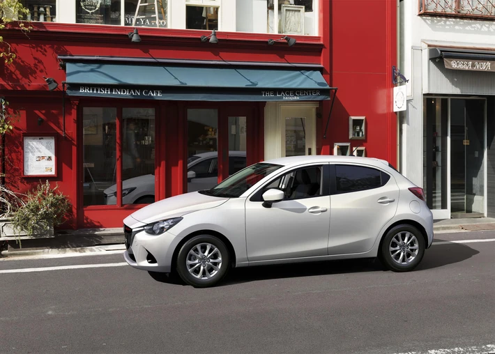 Mazda2