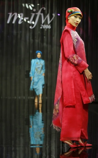 FASHION-MALAYSIA-ISLAM-IVA LATIVAH