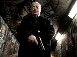 Michael Caine zadowolony z towarzystwa w "Batmanie"